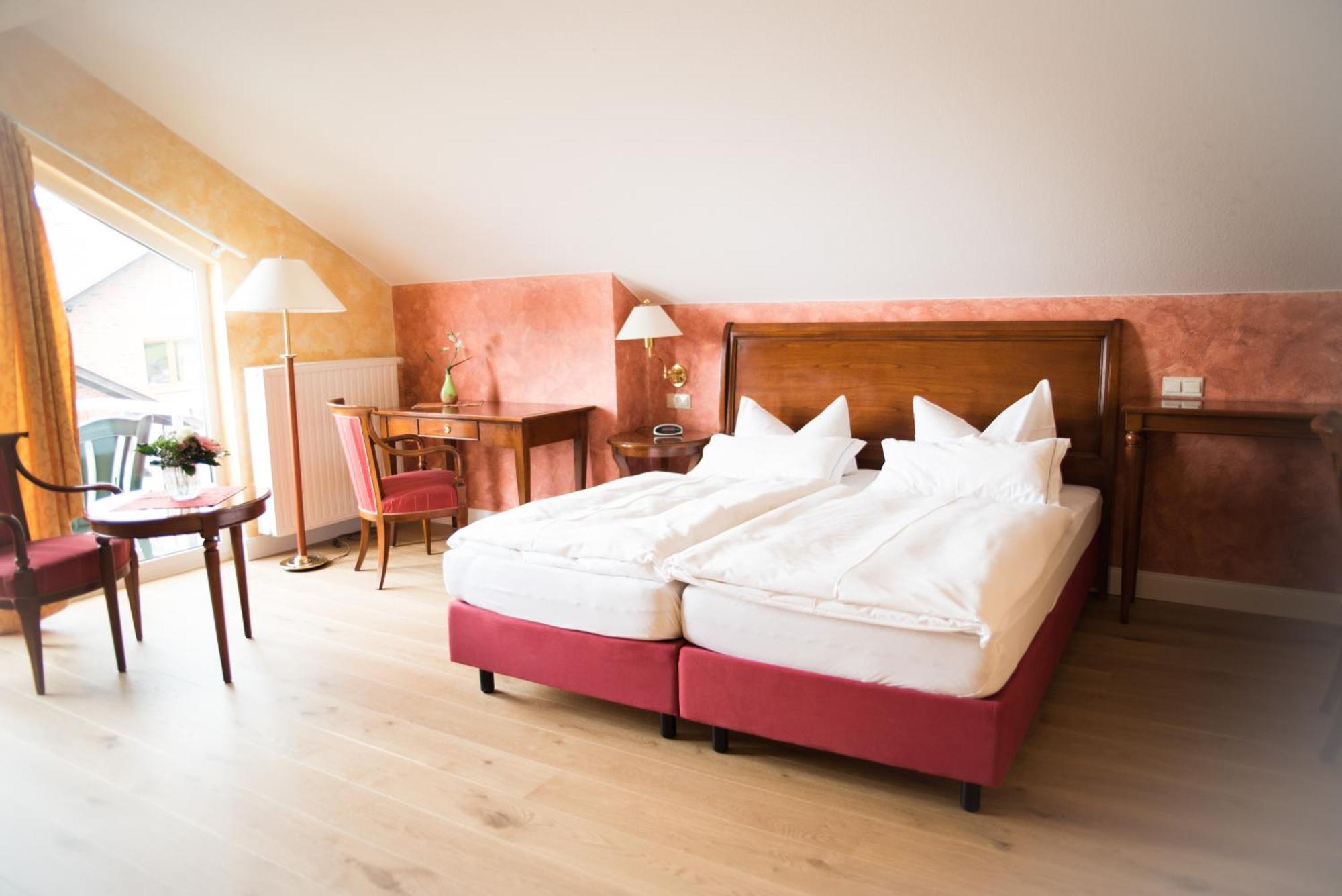 Hotel Tannenhof Bad Wünnenberg Eksteriør billede